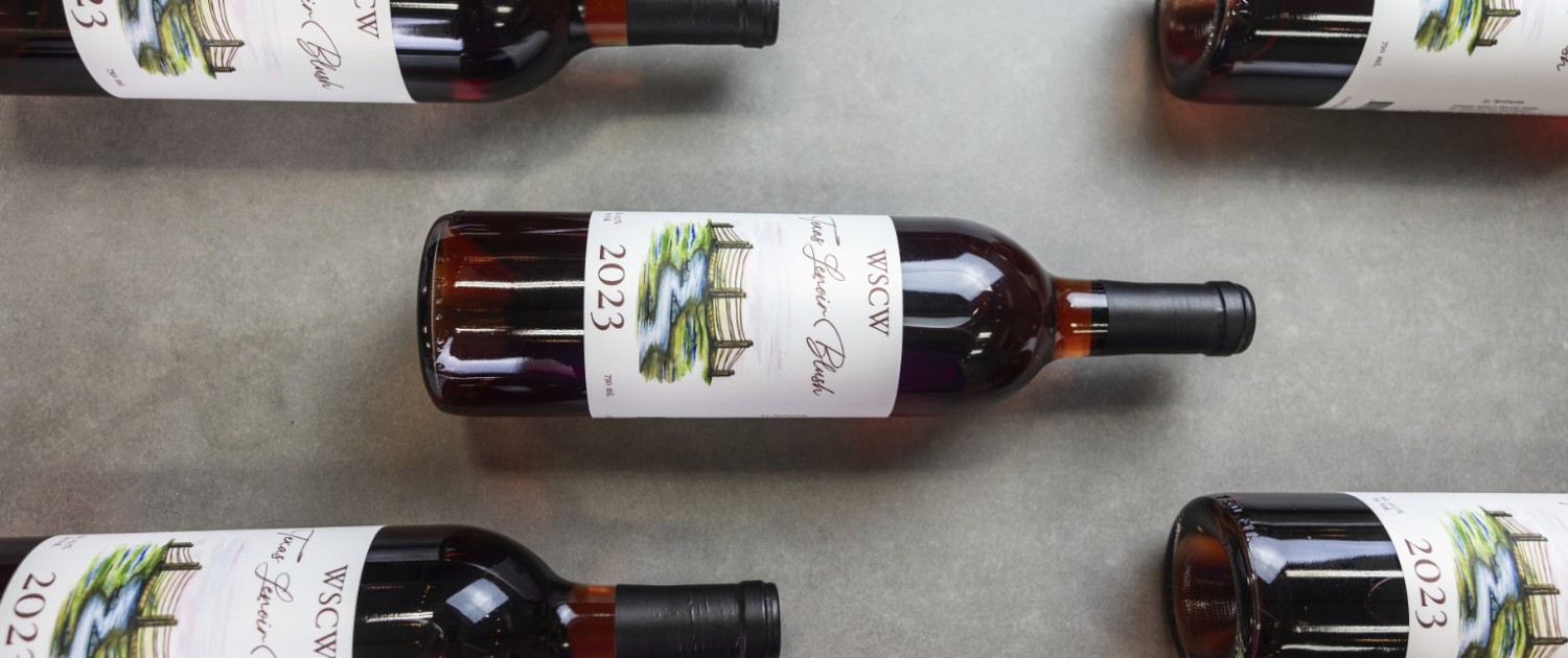 Texas Lenoir blush wine